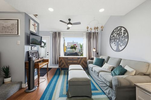 4716 48b St, Delta, BC, V4K2S2 | Card Image