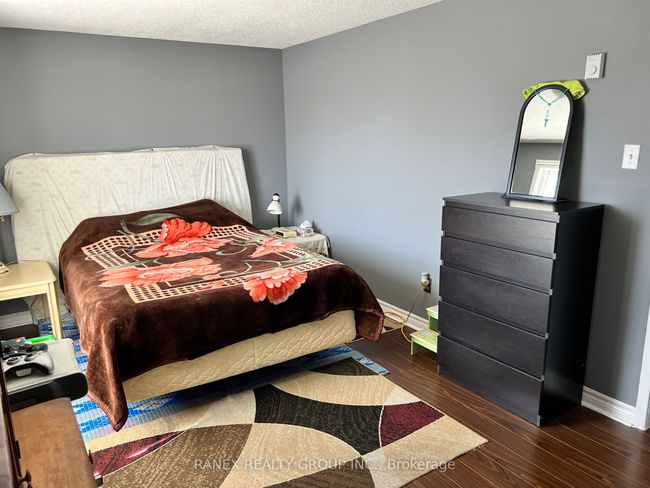 13 Grasspoint Sq, House other with 3 bedrooms, 2 bathrooms and 3 parking in Brampton ON | Image 20