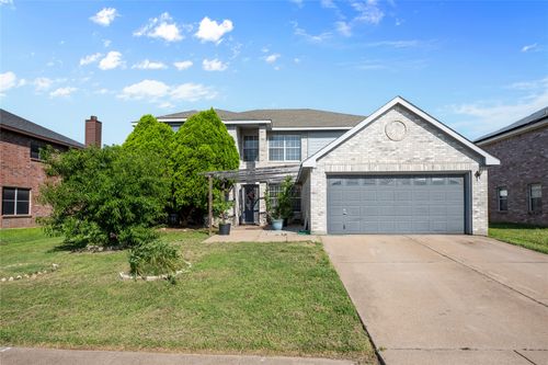 2303 Mainsail Ln, Arlington, TX, 76002-4002 | Card Image