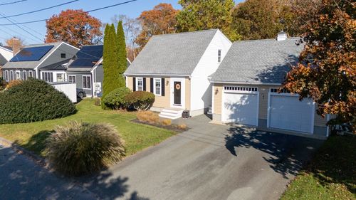 19 Studley St, Fairhaven, MA, 02719-5133 | Card Image