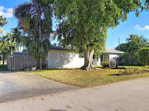 1031 N 16th Ave, Hollywood, FL, 33020-3736 | Card Image