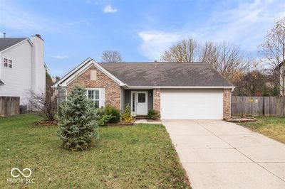 4847 Pineleigh Place, House other with 3 bedrooms, 2 bathrooms and null parking in Greenwood IN | Image 2