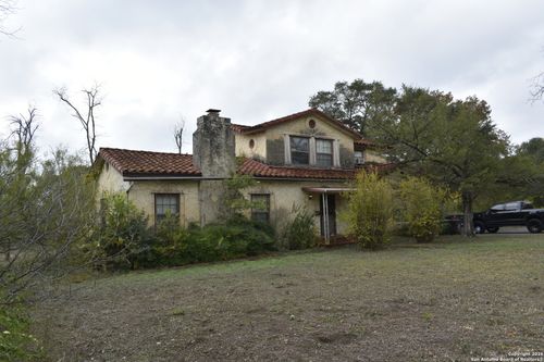 320 Babcock Rd, San Antonio, TX, 78201-3118 | Card Image