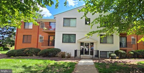 1-125 Clubhouse Dr Sw, LEESBURG, VA, 20175-4224 | Card Image