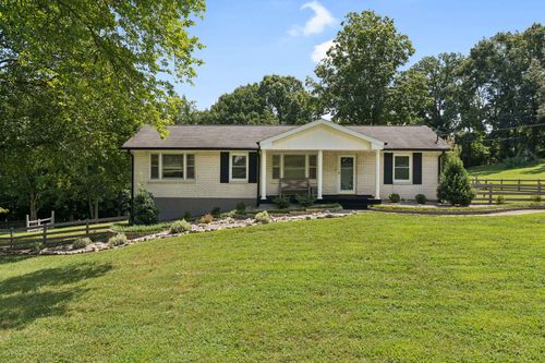 150 Una Recreation Rd, Nashville, TN, 37217-3418 | Card Image