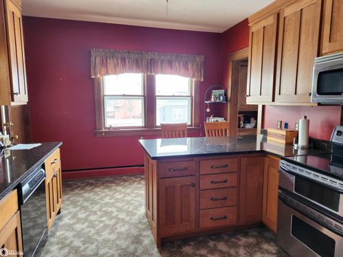 406 E Ross St, Toledo, IA, 52342-2034 | Card Image