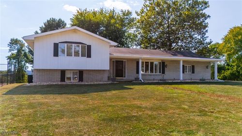 69341 Old Cadiz Rd, Bridgeport, OH, 43912-9702 | Card Image