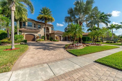 7708 Maywood Crest Dr, Palm Beach Gardens, FL, 33412-2477 | Card Image