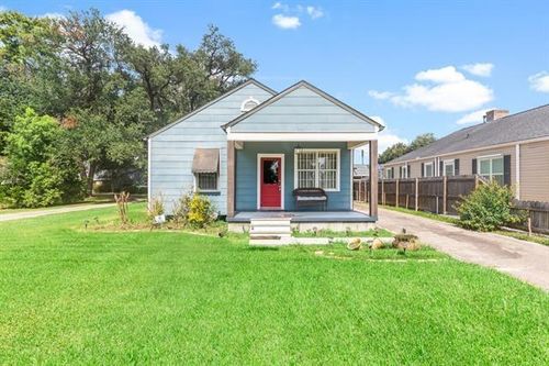 902 Main St, La Place, LA, 70068-4139 | Card Image