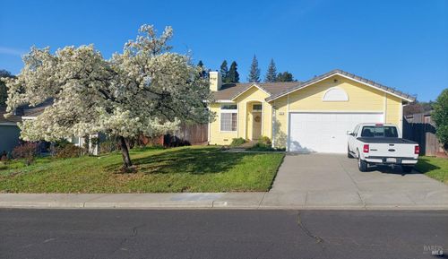 361 Hilltop Ct, Vacaville, CA, 95688-9112 | Card Image