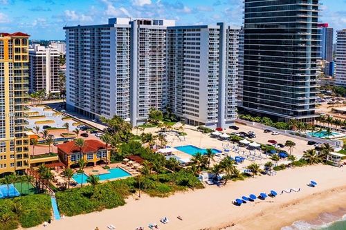 apt-727-2030 Ocean Dr, Hallandale Beach, FL, 33009-6659 | Card Image