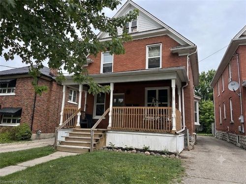 14 Brubacher St, Kitchener, ON, N2H2V9 | Card Image