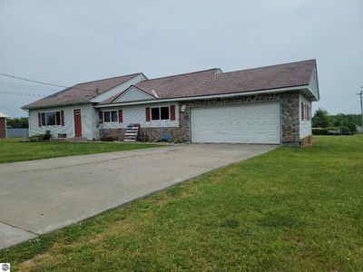 925 S Loxley Road, House other with 5 bedrooms, 1 bathrooms and null parking in Houghton Lake MI | Image 1