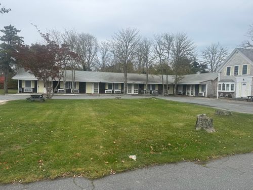 1547 Main St, Chatham, MA, 02633-2082 | Card Image