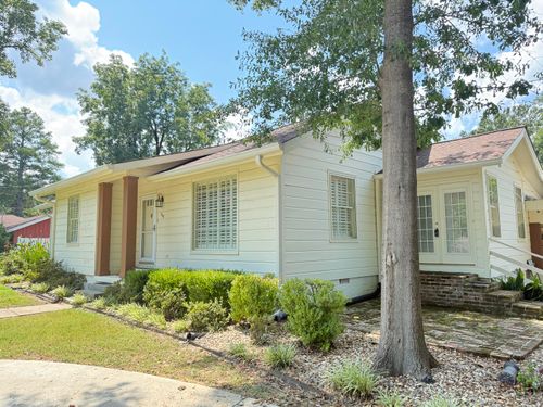 103 Davis Dr, Aberdeen, MS, 39730-2909 | Card Image