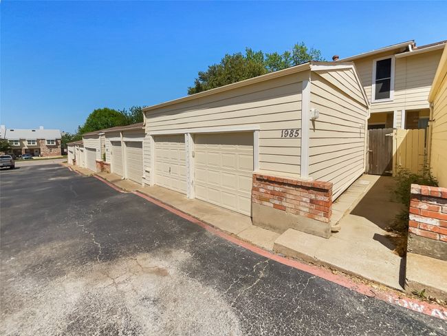 1985 Shorewood Dr, Condo with 3 bedrooms, 3 bathrooms and null parking in Grapevine TX | Image 10