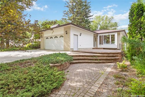 1203 15th St E, Saskatoon, SK, S7N0R6 | Card Image