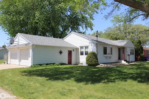 960 Front St, Garner, IA, 50438-1713 | Card Image