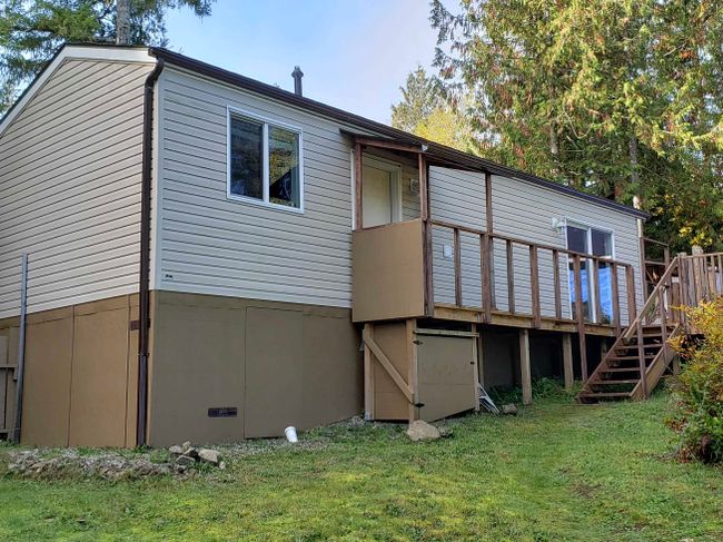 5341 Mountainview Road, House other with 1 bedrooms, 1 bathrooms and null parking in Madeira Park BC | Image 3
