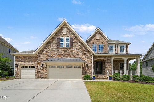 554 White Oak Pond Road, Apex, NC, 27523 | Card Image