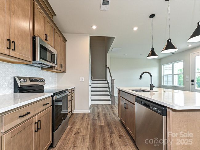 5676 Clear Creek Ln, Townhouse with 3 bedrooms, 3 bathrooms and null parking in Charlotte NC | Image 8