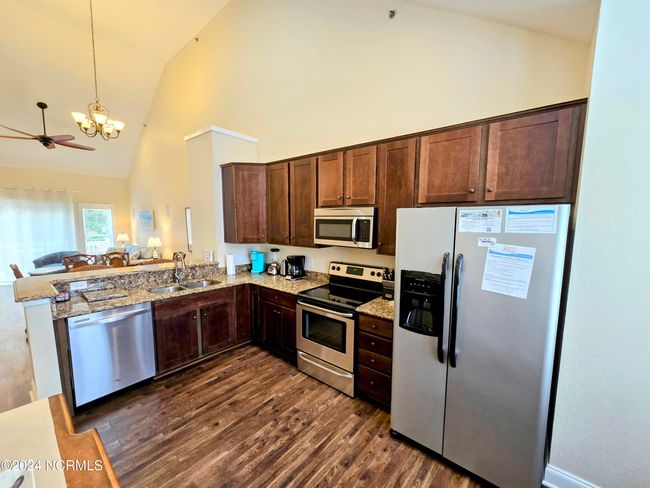 308 - 1111 Cambridge Rd, Condo with 2 bedrooms, 3 bathrooms and 1 parking in Kill Devil Hills NC | Image 9