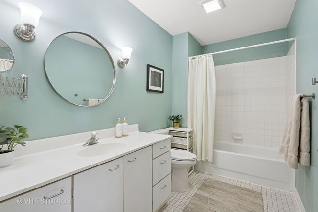APT-305 - 601 Linden Pl, Condo with 2 bedrooms, 1 bathrooms and 1 parking in Evanston IL | Image 18