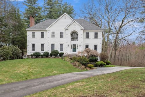 26 Greenfield Dr, Plaistow, NH, 03865-2345 | Card Image
