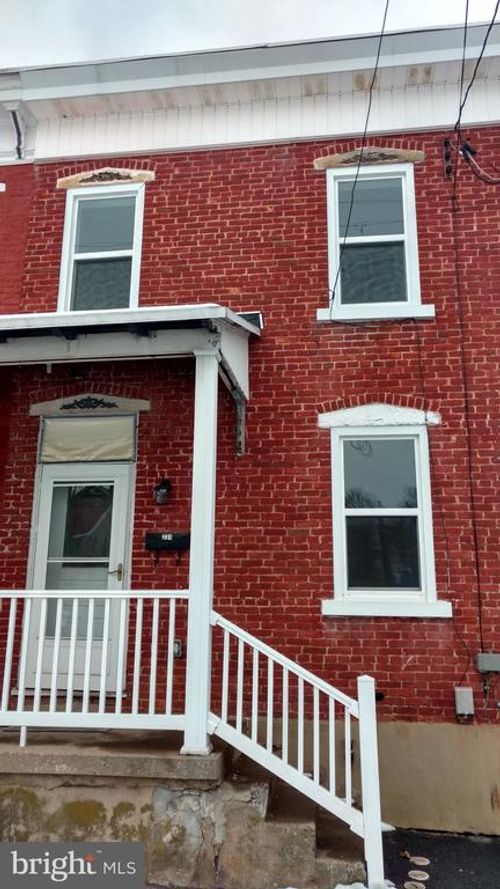 231 N Walborn Ave, ORWIGSBURG, PA, 17961-1825 | Card Image