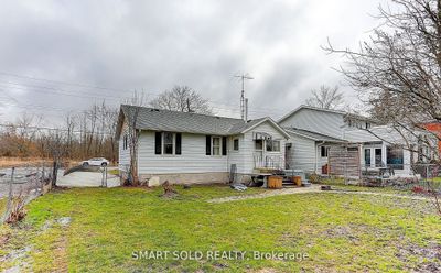 708 Lake Dr S, House other with 2 bedrooms, 1 bathrooms and 3 parking in Keswick ON | Image 3