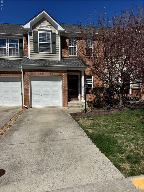 104 Daniels Dr, Yorktown, VA, 23690-3409 | Card Image