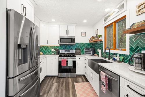 19 Reed Dr, Silver Bay, MN, 55614-1144 | Card Image