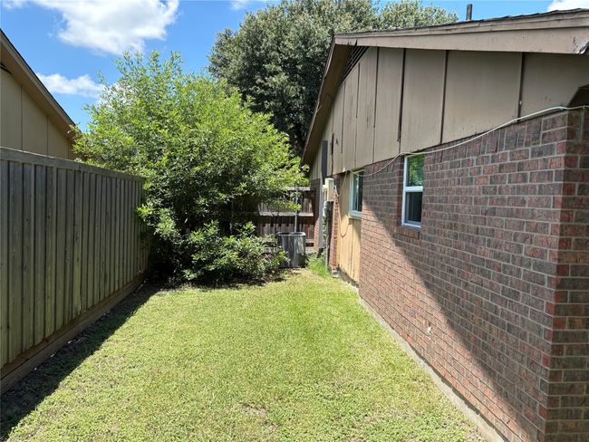 View of yard | Image 18