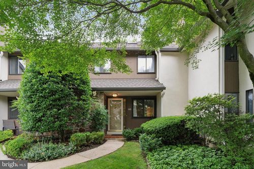 60-60 Oak Knoll Dr, BERWYN, PA, 19312-1283 | Card Image
