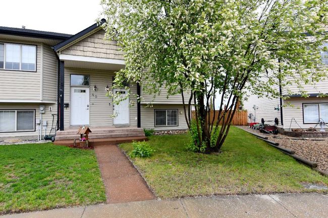 49 Prairie Ridge Close, Townhouse with 2 bedrooms, 2 bathrooms and 3 parking in Blackfalds AB | Image 25