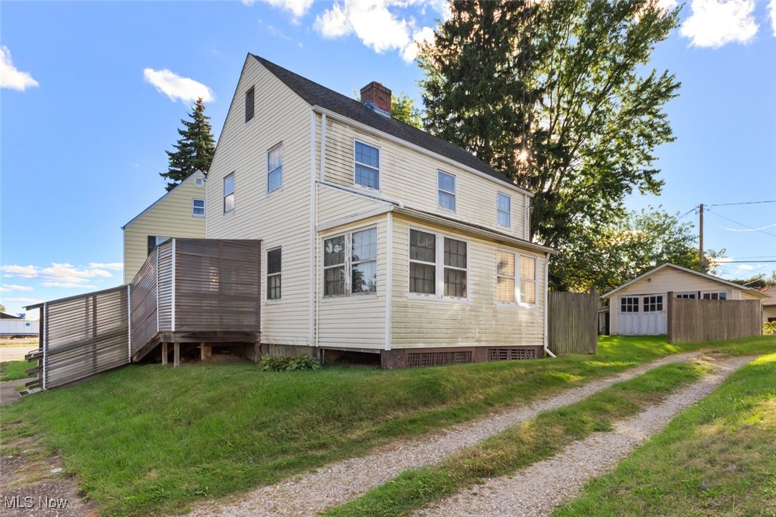 Ivydale Ave, Canton, OH 44710