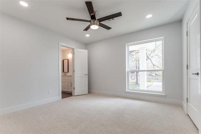 4th bedroom with2 large closets | Image 28