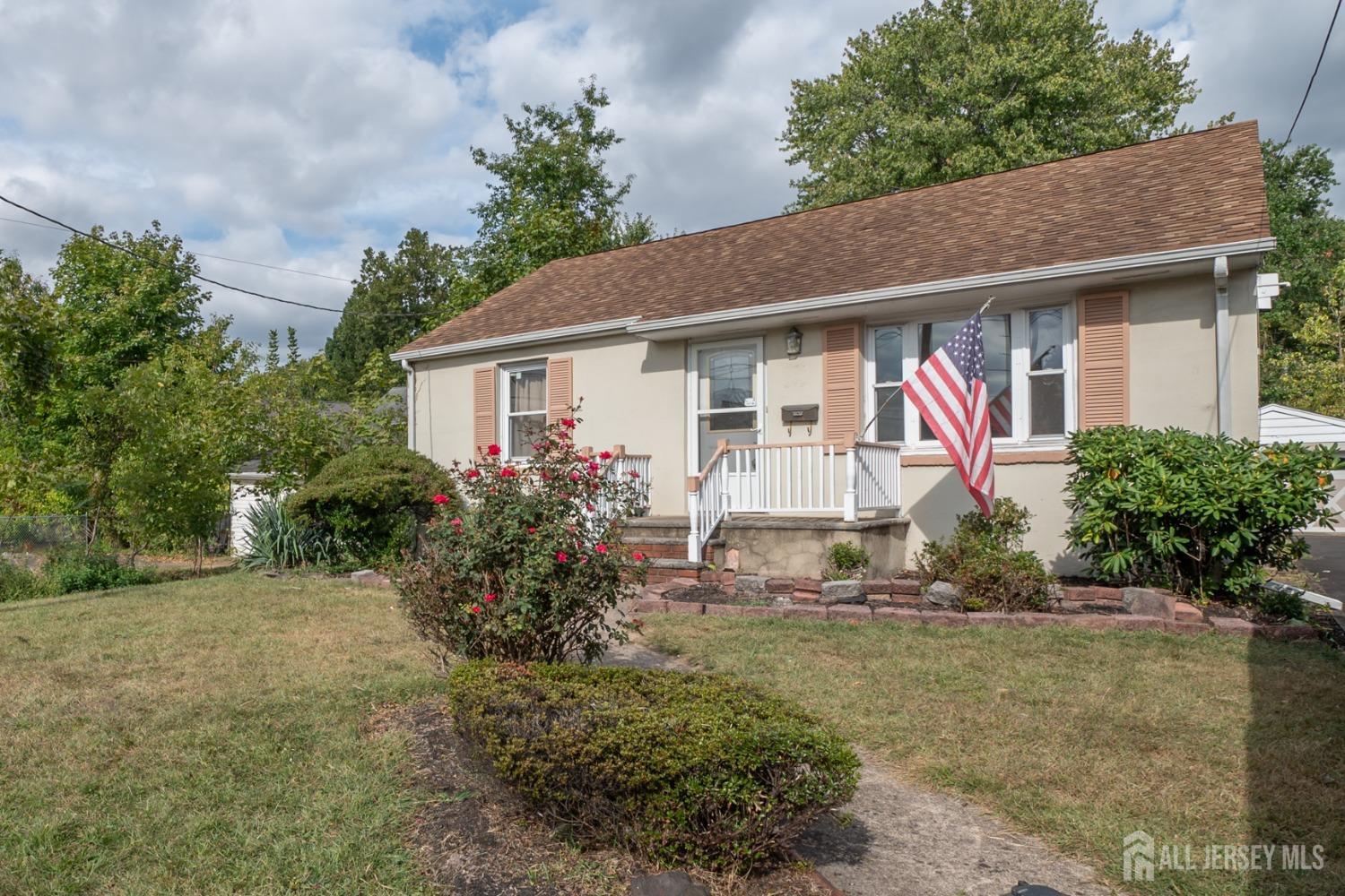 New Market Rd, Dunellen, NJ 08812