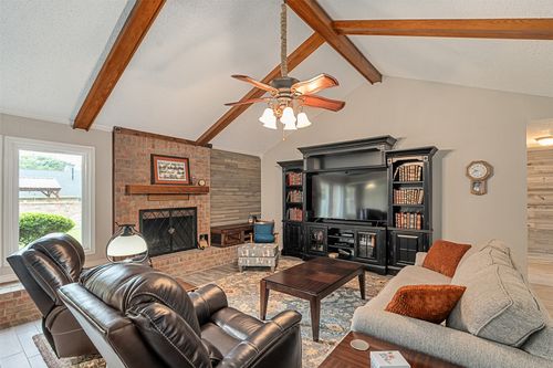 1102 Mill Run Rd, Athens, TX, 75751-3521 | Card Image