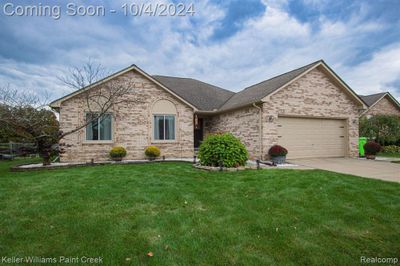 15718 Mulberry Drive, Home with 3 bedrooms, 2 bathrooms and null parking in Macomb Twp MI | Image 2