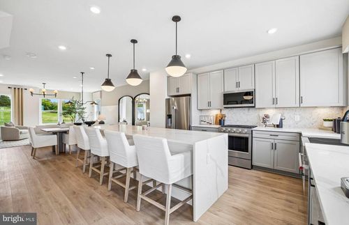 996 Exchange Avenue, GAITHERSBURG, MD, 20878 | Card Image