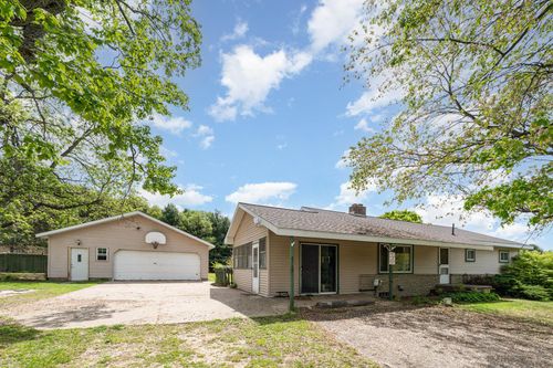 6770 N Crystal Rd, Vestaburg, MI, 48891-9749 | Card Image