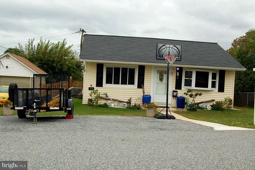 15 Gyro Dr, BALTIMORE, MD, 21220-4518 | Card Image
