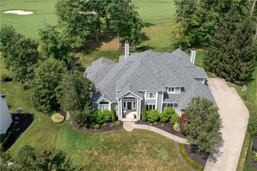 375 Glengarry Dr, Aurora, OH, 44202-8584 | Card Image