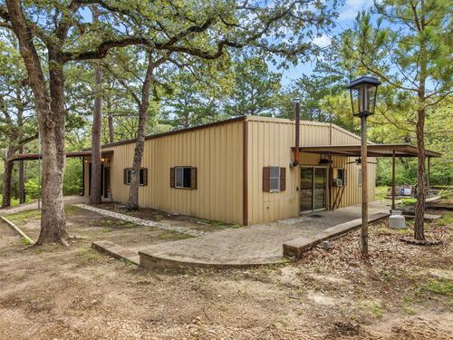571 Pine Canyon Drive, Smithville, TX, 78957 | Card Image