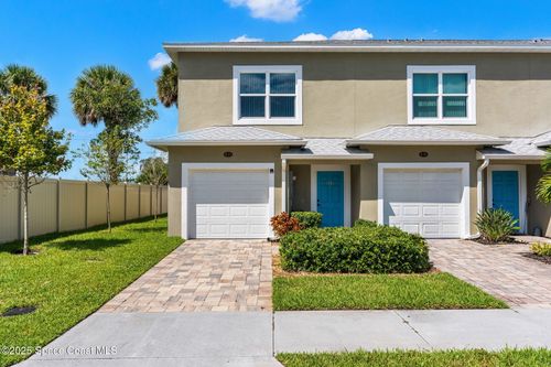 820 Paddleboard Ct, Melbourne, FL, 32935-6871 | Card Image