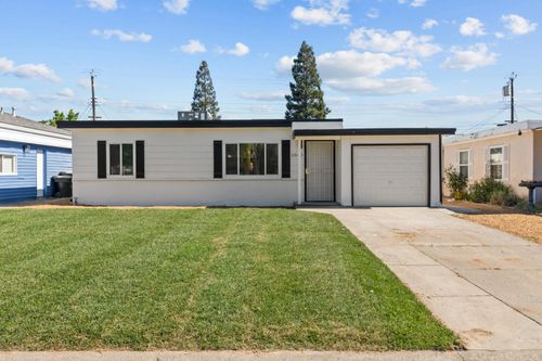 2040 Robert Way, Sacramento, CA, 95825 | Card Image