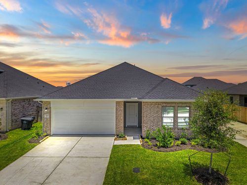 243 Magnolia Laurel Dr, Alvin, TX, 77511-0104 | Card Image