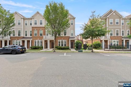 102 Wesmont Dr, Wood Ridge, NJ, 07075-2150 | Card Image