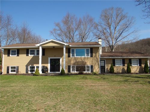 17 Red Wing Ln, Horseheads, NY, 14845-1601 | Card Image